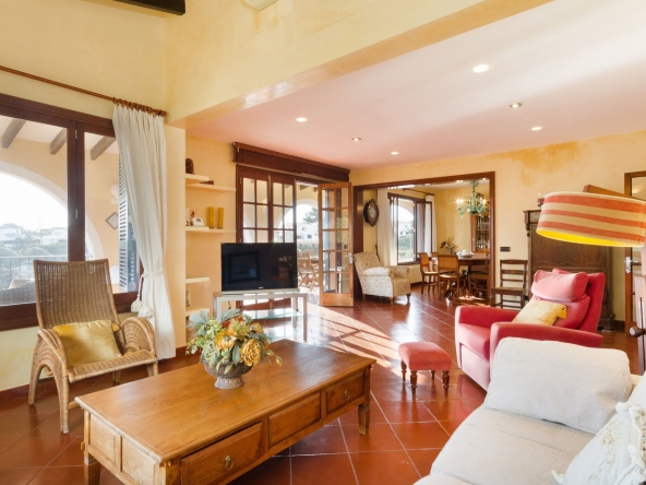 Chalet con piscina en venta en Menorca