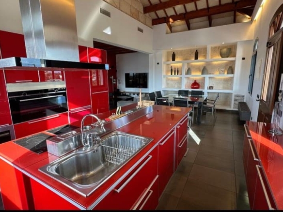 Chalet en venta en Cala Blanca
