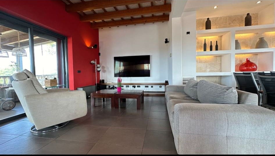 Chalet en venta en Cala Blanca