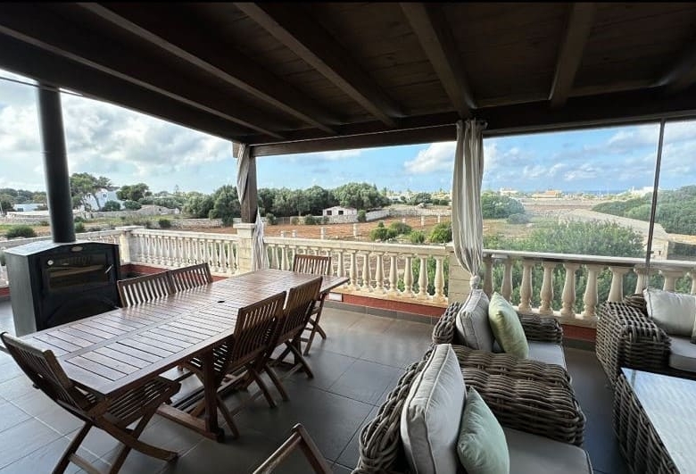 Chalet en venta en Cala Blanca