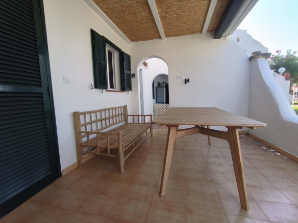 Apartamento reformado con estilo en planta baja