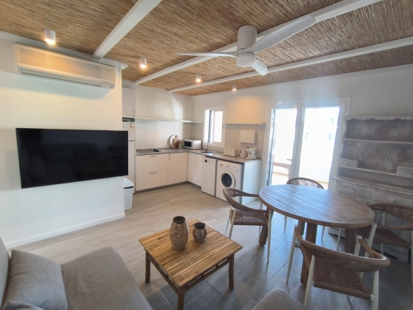 Apartamento reformado con estilo en planta baja