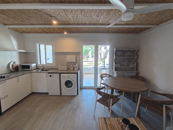Apartamento reformado con estilo en planta baja