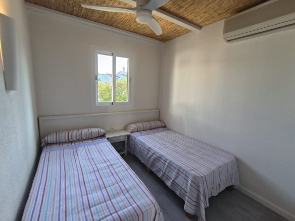 Apartamento reformado con estilo en planta baja