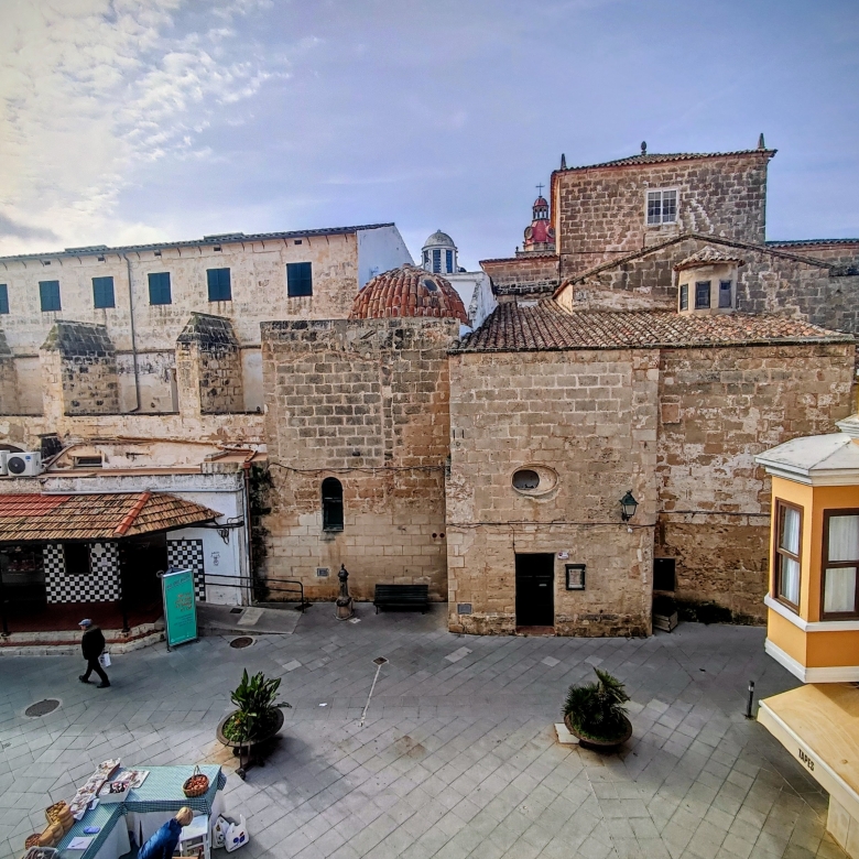 Piso en venta en el casco antiguo de Ciutadella, junto al Mercado