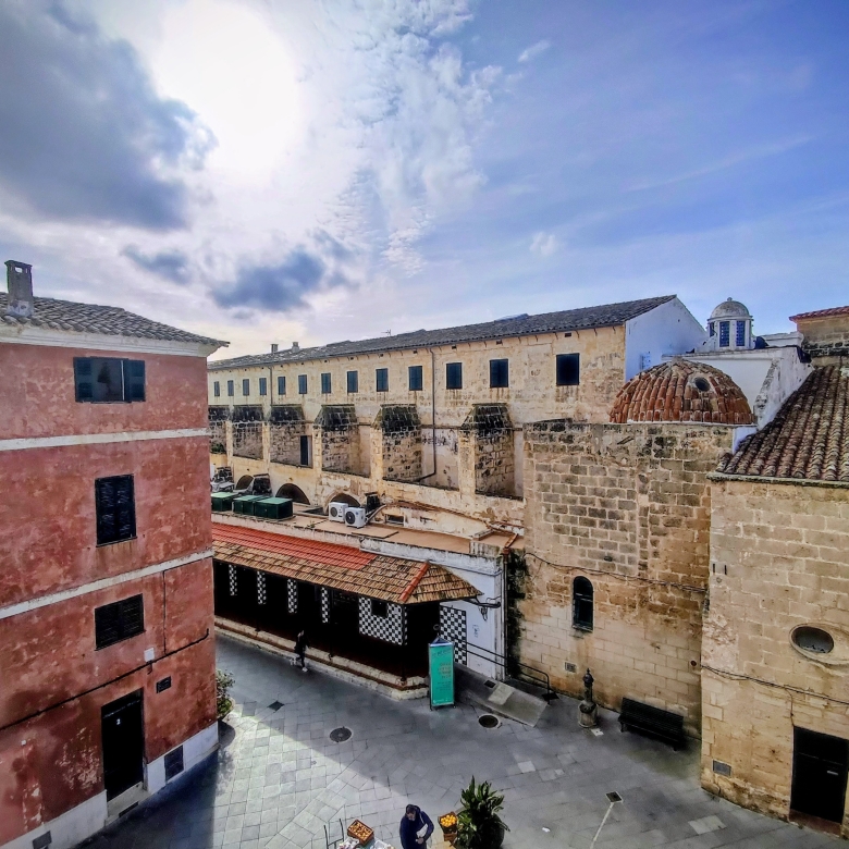 casa con patio en venta en el centro de Ciutadella de Menorca