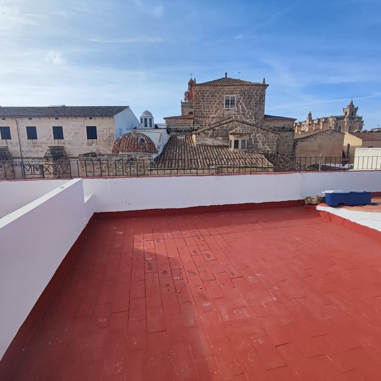 Piso en venta en el casco antiguo de Ciutadella, junto al Mercado