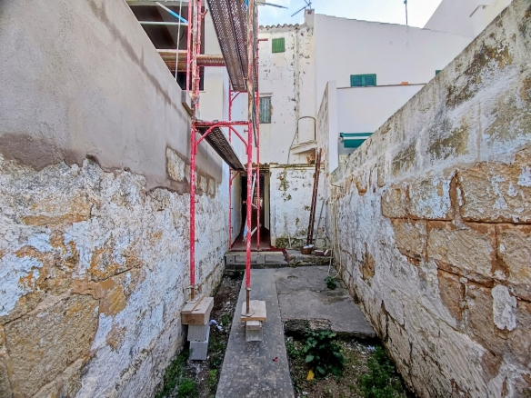 casa con patio en venta en el centro de Ciutadella de Menorca