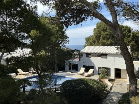 Chalet en venta en el bosque en Cala Morell, Menorca