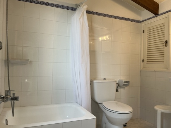 Chalet en venta en el bosque en Cala Morell, Menorca