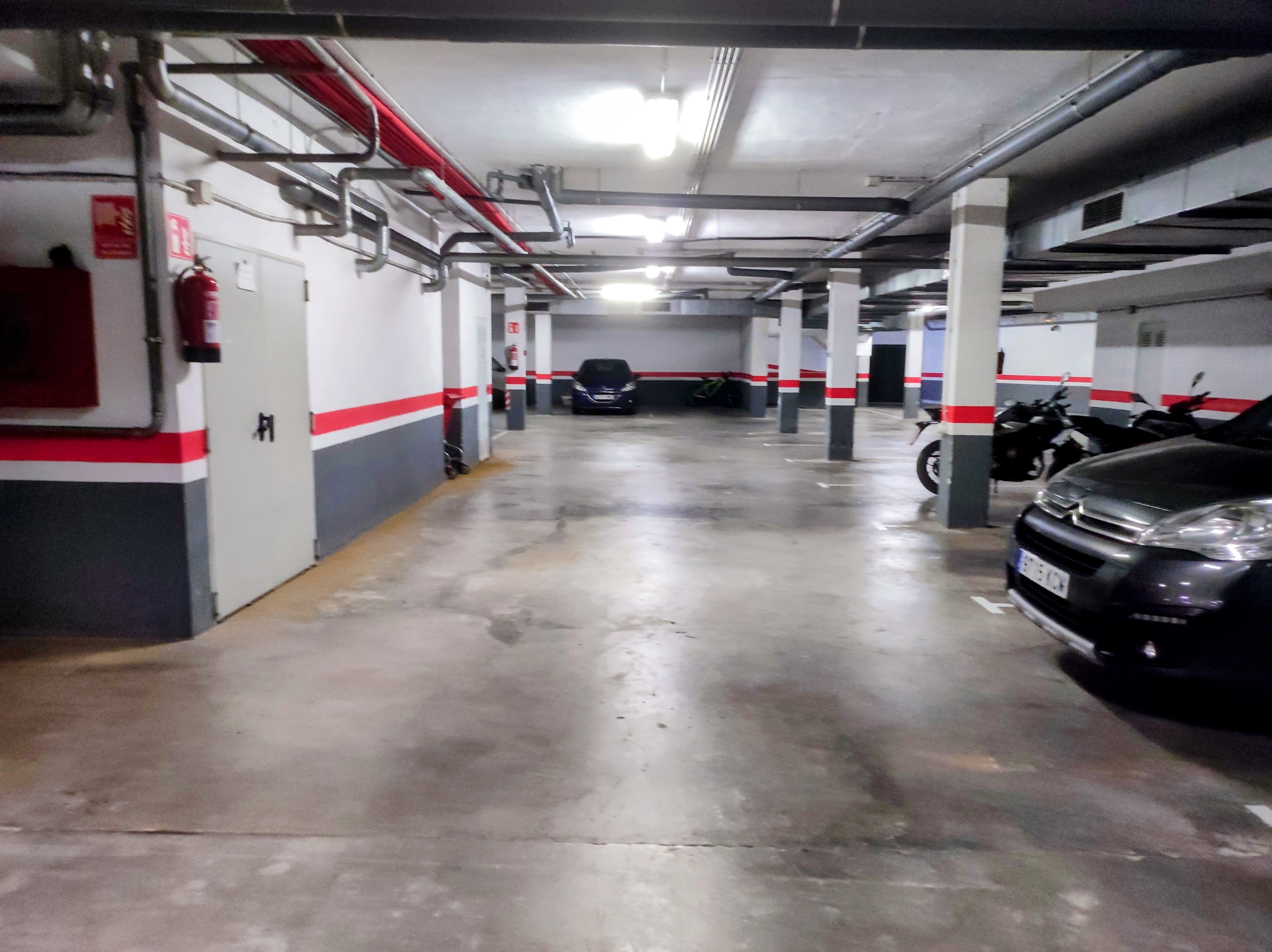 Piso en planta baja con piscina, parking y trastero en venta en Ciutadella