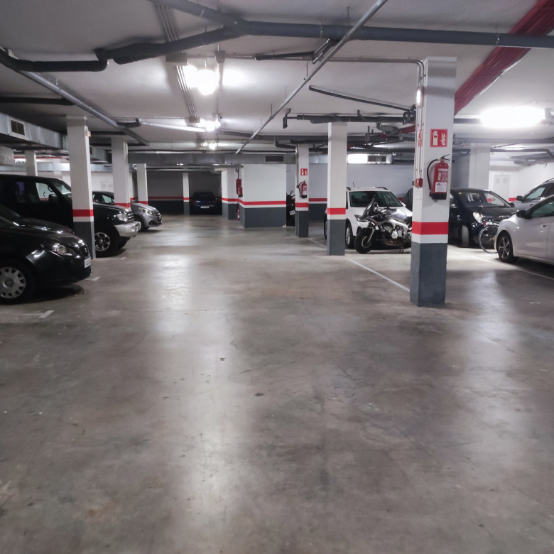 Piso en planta baja con piscina, parking y trastero en venta en Ciutadella