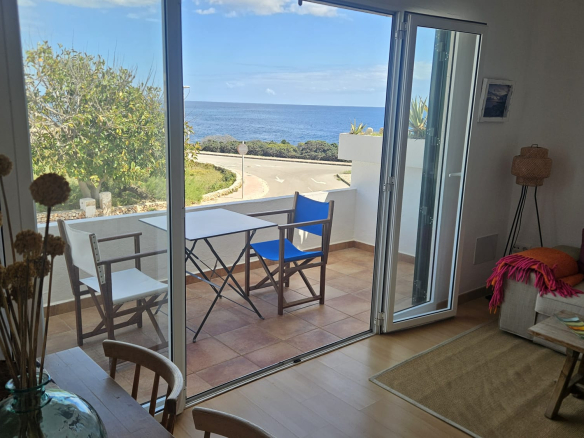 Apartamento con licencia turística y vistas al mar