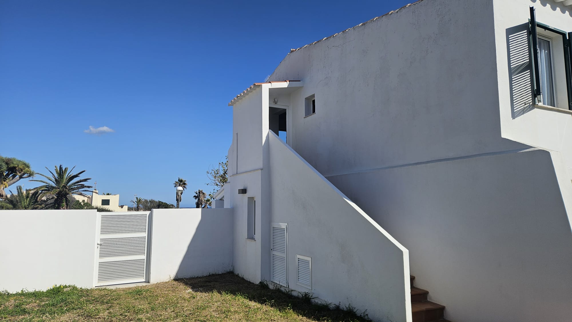 Apartamento con licencia turística y vistas al mar
