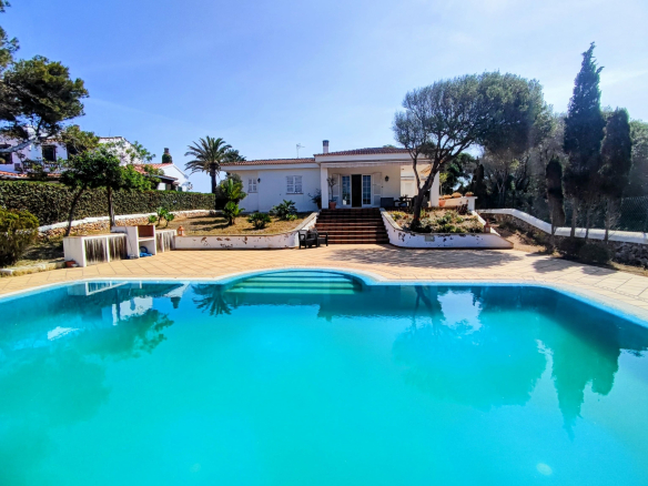Chalet independiente en venta en Cala’n Blanes