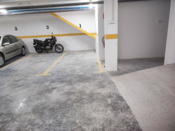 Plaza de parking en venta en el centro de Ciutadella