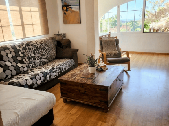 Chalet adosado cerca de la playa de Santandria, Ciutadella