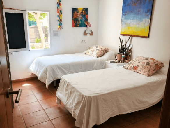 Chalet adosado cerca de la playa de Santandria, Ciutadella