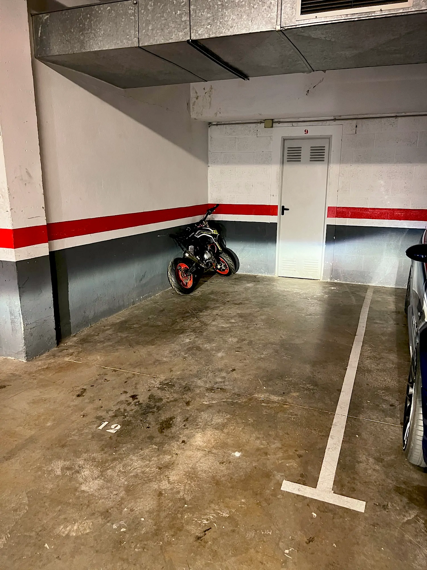 Plaza de garaje con trastero en venta en el centro de Ciutadella